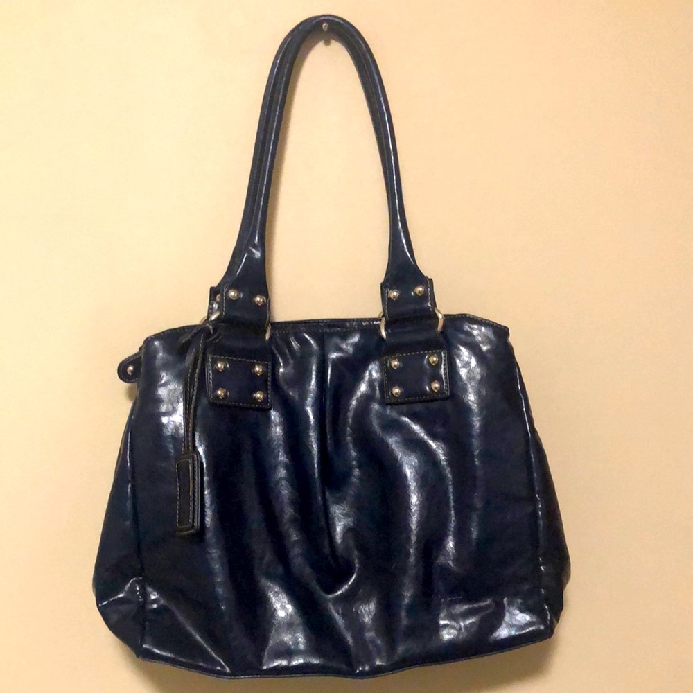 DIVERSO ITALY a patent leather dark blue shoulder bag. Silver hardware